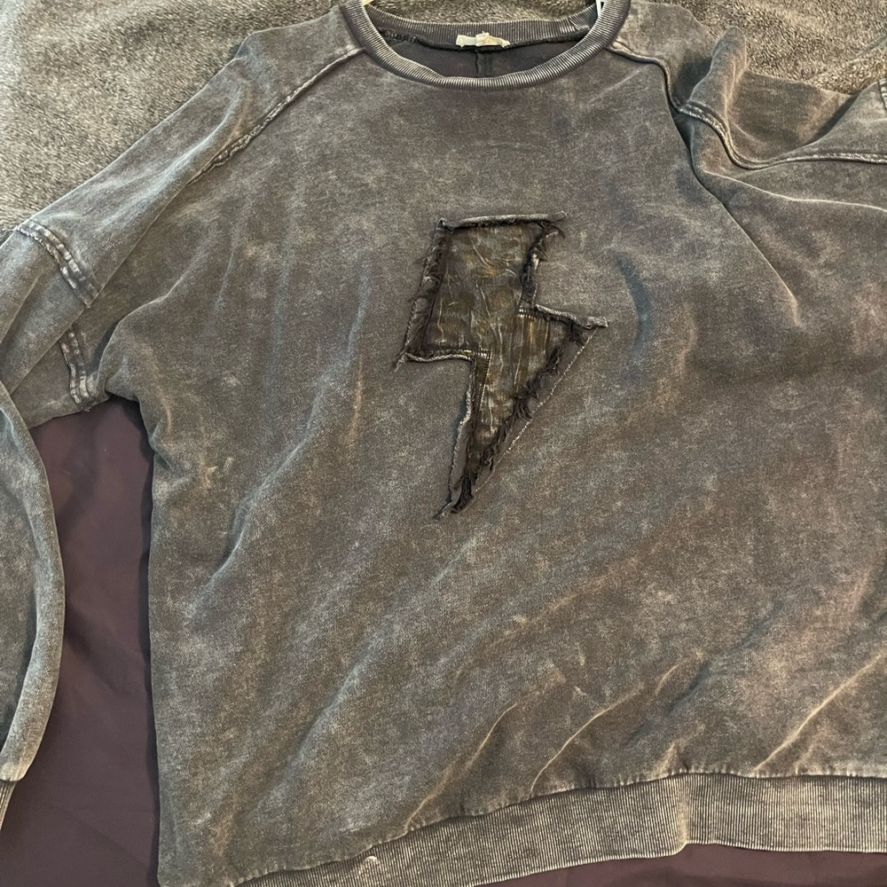Easel sweatshirt